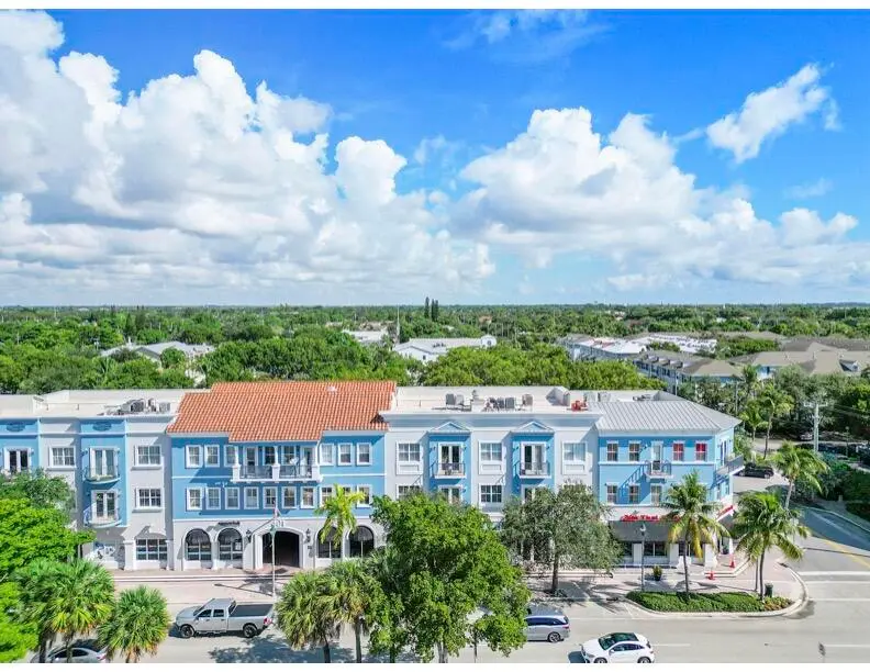 401 33 at 401 W Atlantic Avenue O13, Delray Beach