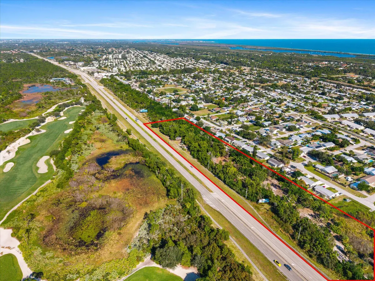 Overhead at 0 SE Federal Highway, Hobe Sound