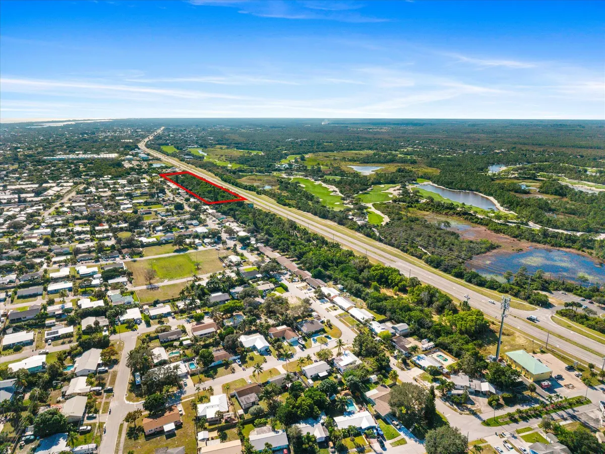 Overhead at 0 SE Federal Highway, Hobe Sound