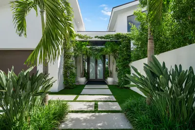4444 Washington Road, West Palm Beach – Single Family Residence for sale