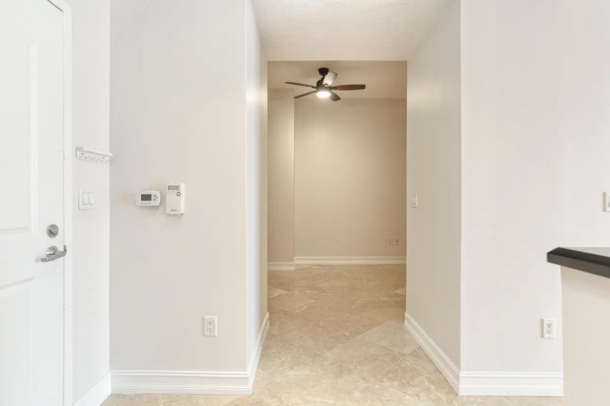 Den at 701 S Olive Avenue 603, West Palm Beach