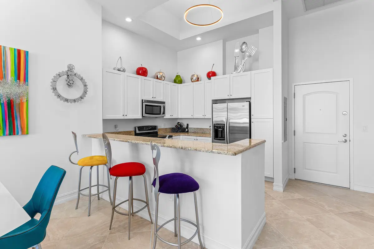Large Kitchen Island Counter at 701 S Olive Avenue 511, West Palm Beach