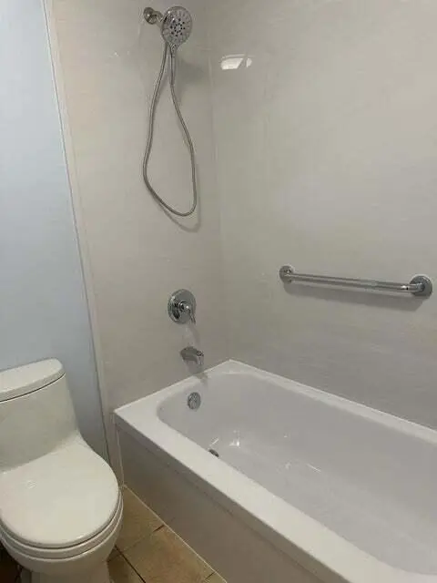 Upstairs Bath at 9417 S Ocean Drive 37, Jensen Beach