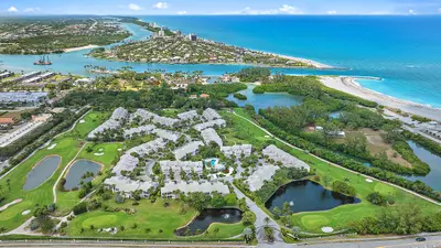 2608 Fairway Drive, Jupiter – Townhouse for sale