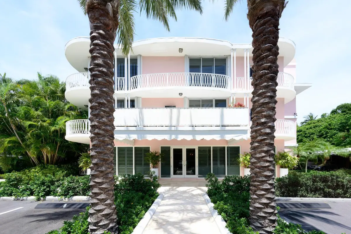 429 Australian Ave Unit 9 Palm-large-004 at 429 Australian Avenue 9, Palm Beach