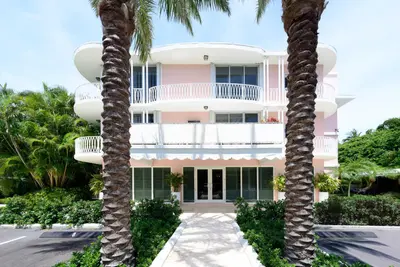 429 Australian Avenue 9, Palm Beach – sold
