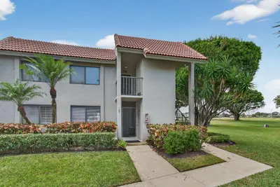 5771 Fairway Park Court 205, Boynton Beach – sold