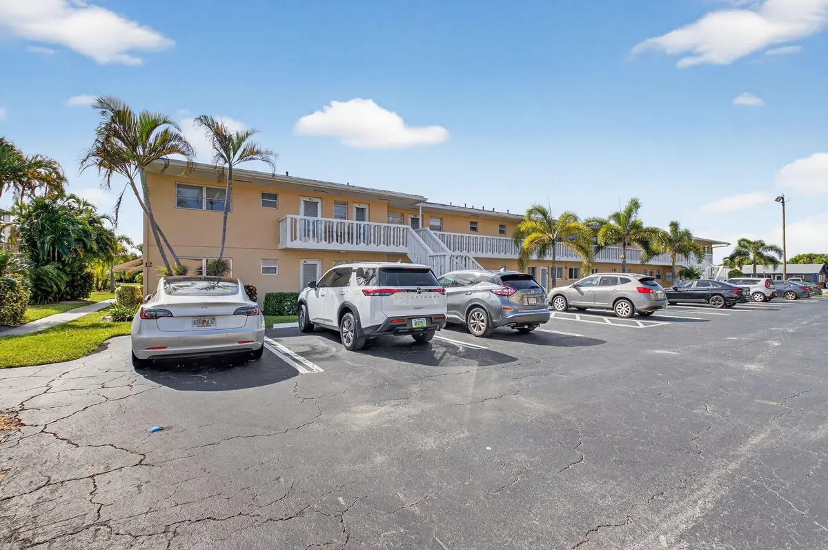 Village Royale 1 at 2152 NE 1st Way 101, Boynton Beach