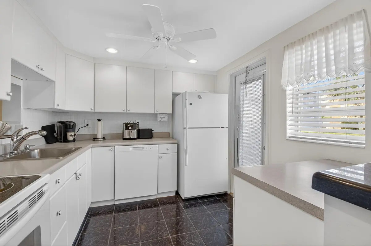 Village Royale 5 at 2152 NE 1st Way 101, Boynton Beach
