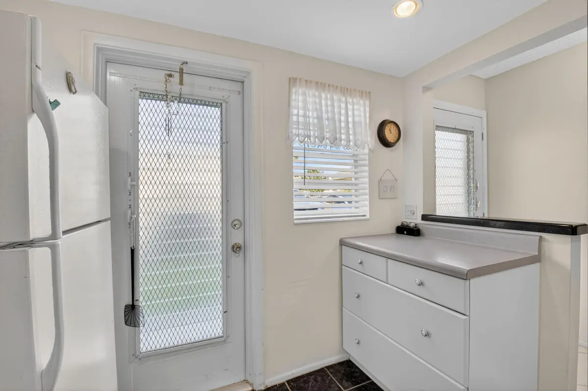 Village Royale 8 at 2152 NE 1st Way 101, Boynton Beach
