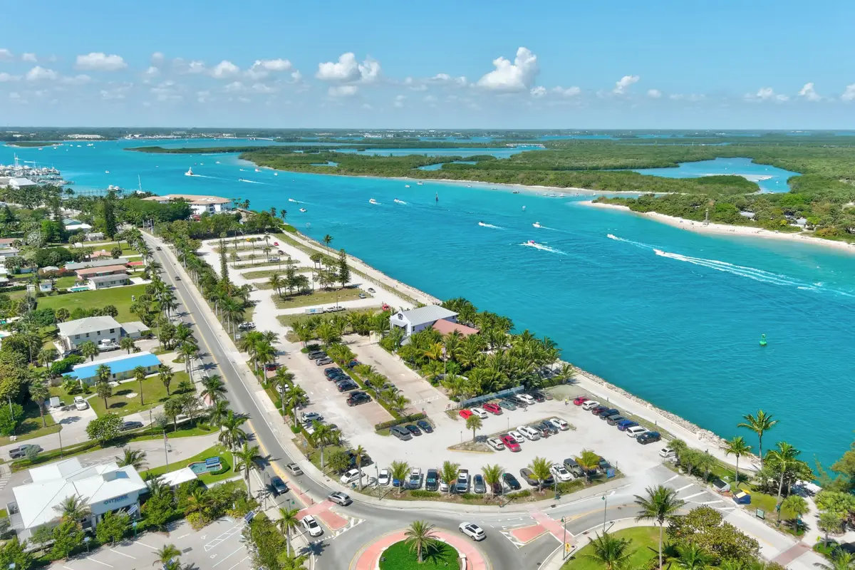 STEPS TO INLET, RESTAURANTS, JETTY, PARK at 355 S Ocean Drive F-405, Hutchinson Island
