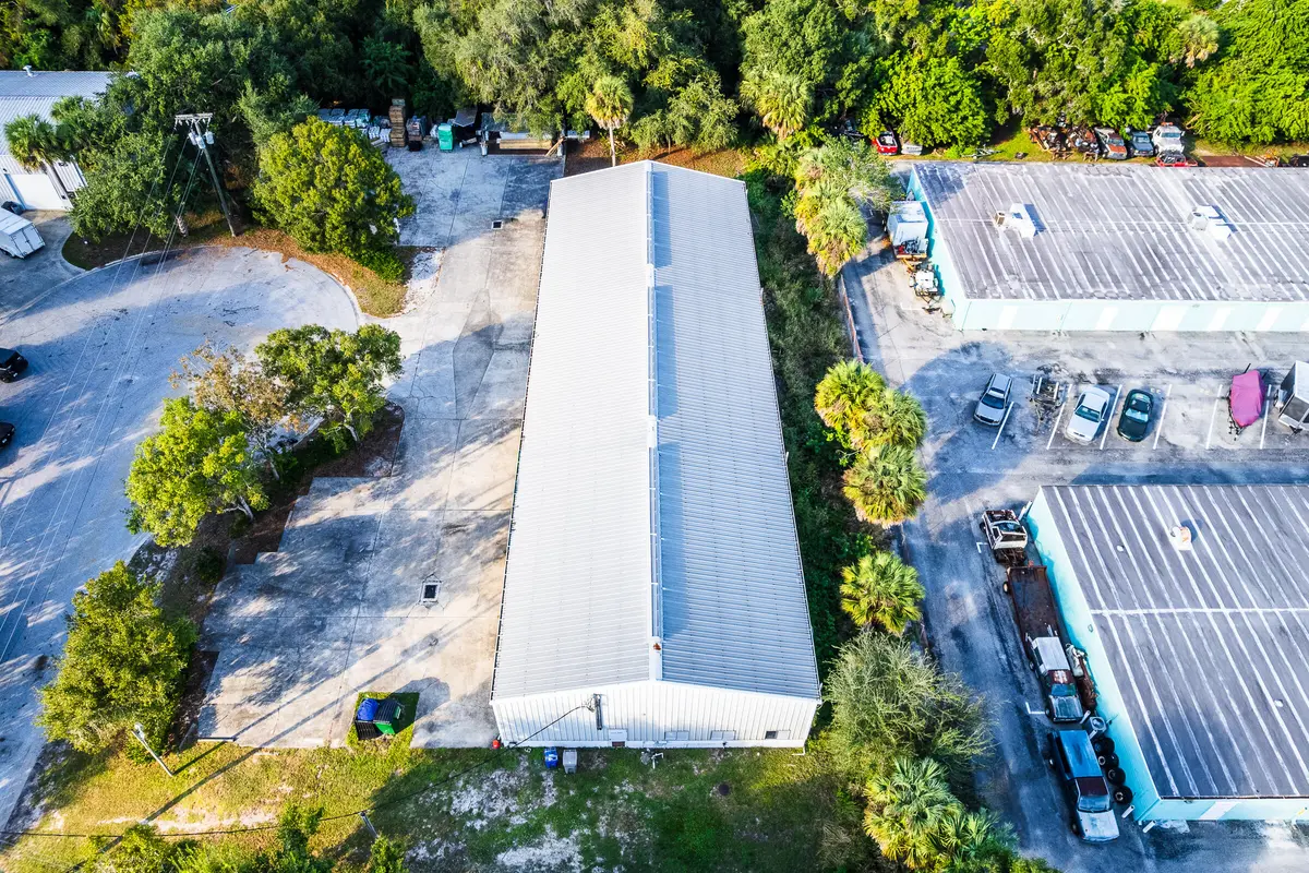 820 35th Ct SW - 11-16-25-4 at 820 35th Court, Vero Beach