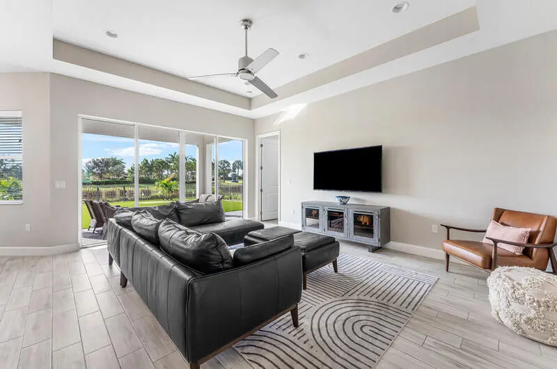 untitled-10.jpg-vsuniqueid-6927573b48f82 at 15980 Whippoorwill Cir Circle, Westlake