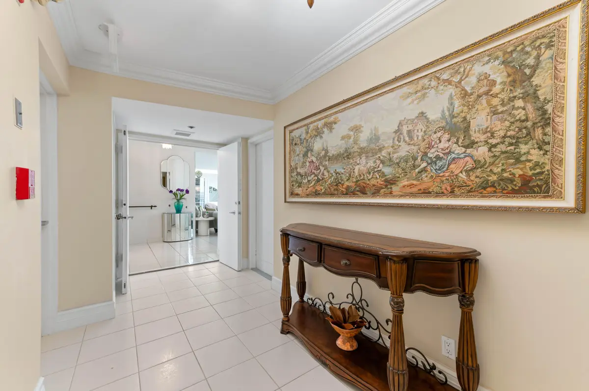 Double Door Entry at 2600 S Ocean Boulevard 3-e, Boca Raton