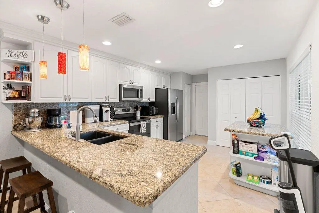 Kitchen 2 at 288 NW 39th Way, Deerfield Beach