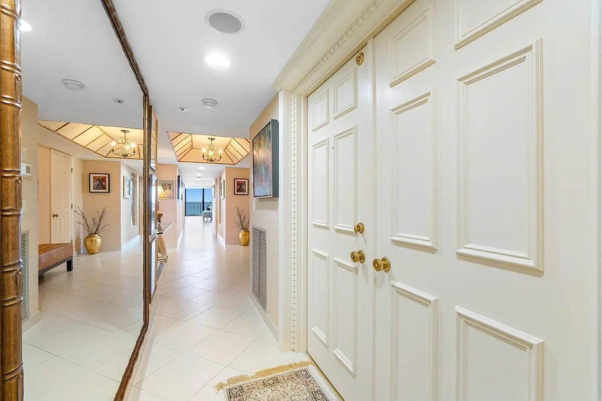 Entrance at 4000 S Ocean Boulevard 502, South Palm Beach