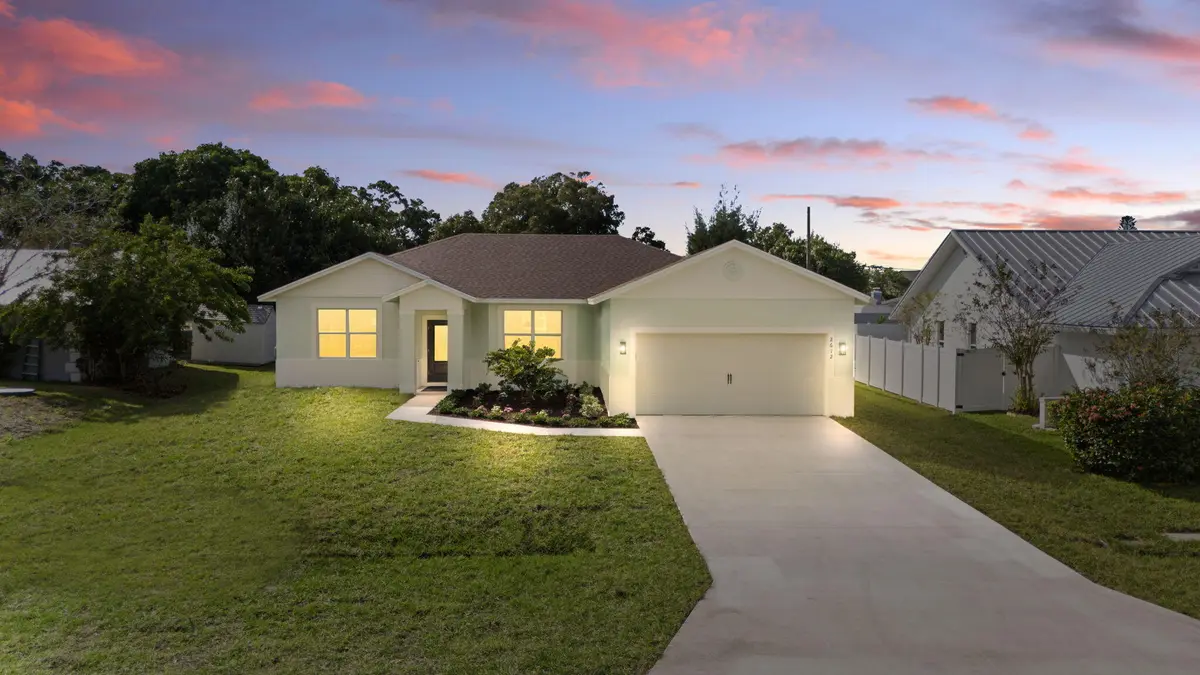 Front elevation at 2612 SE Solana Lane, Port St. Lucie
