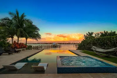 200 N Lake Drive, Lantana – sold