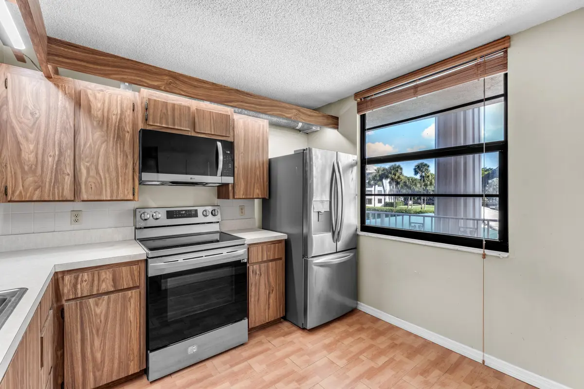 kitchen at 3540 Whitehall Drive 203, West Palm Beach