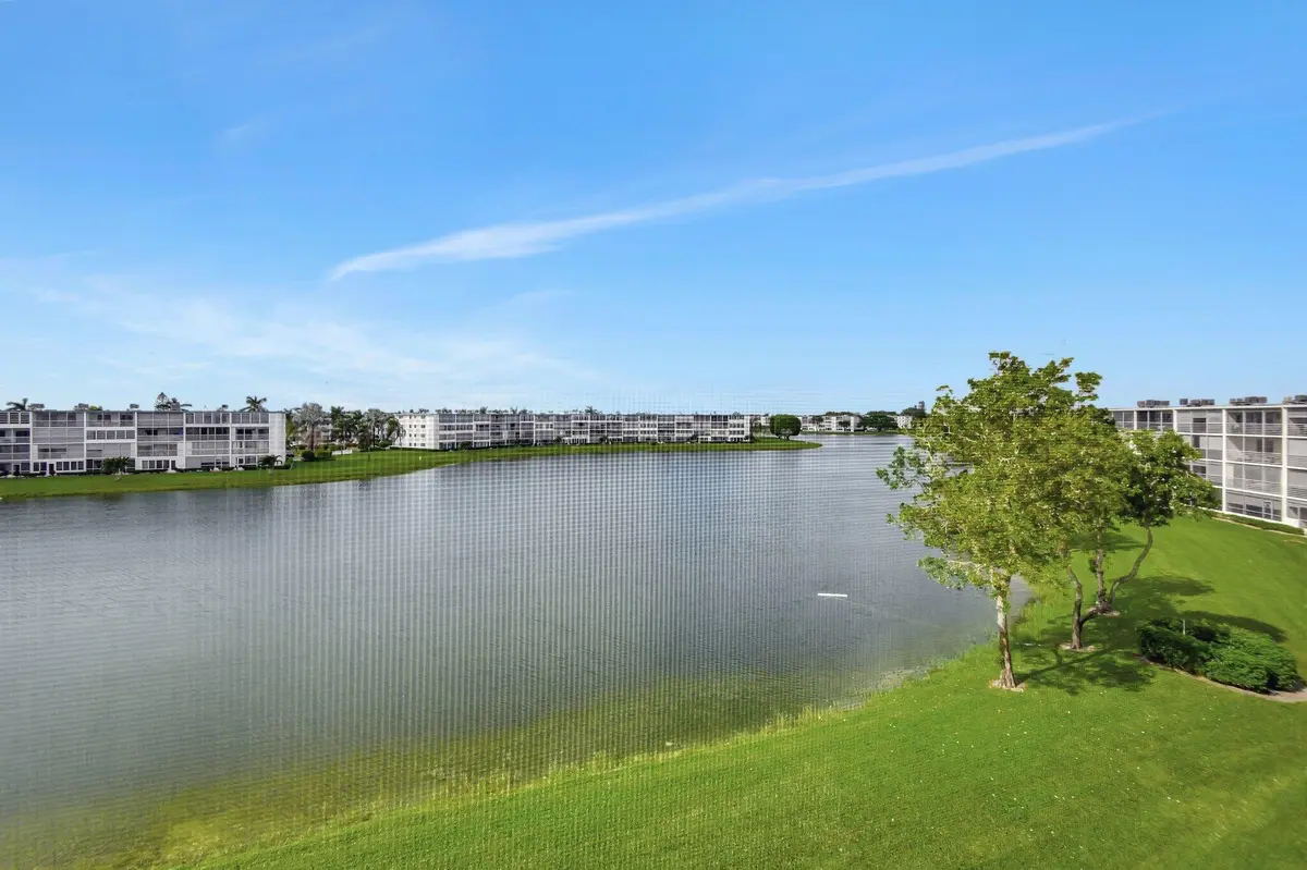 22-web-or-mls-DSC_0876 at 4089 Guildford E, Boca Raton