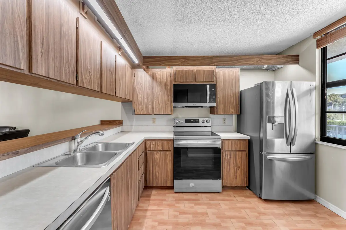 Kitchen at 3540 Whitehall Drive 203, West Palm Beach