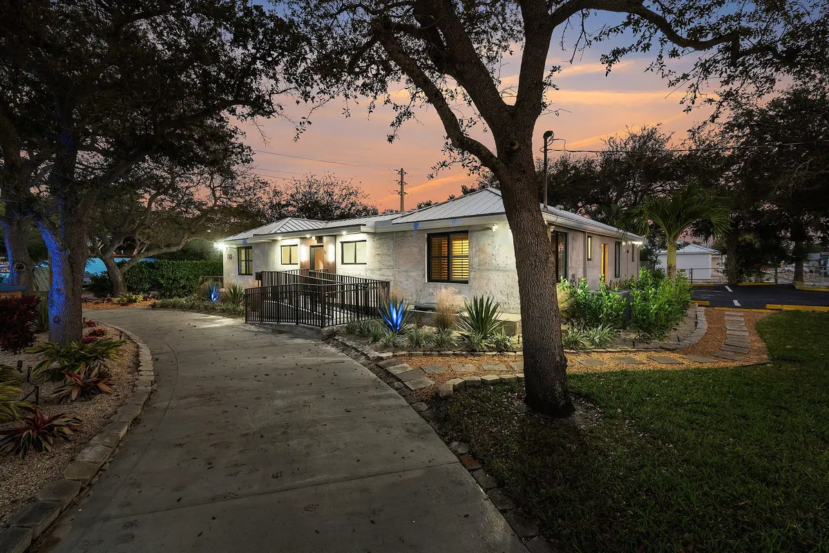 041-112Southeast10thStreet-DelrayBeach-F at 112 SE 10th Street, Delray Beach