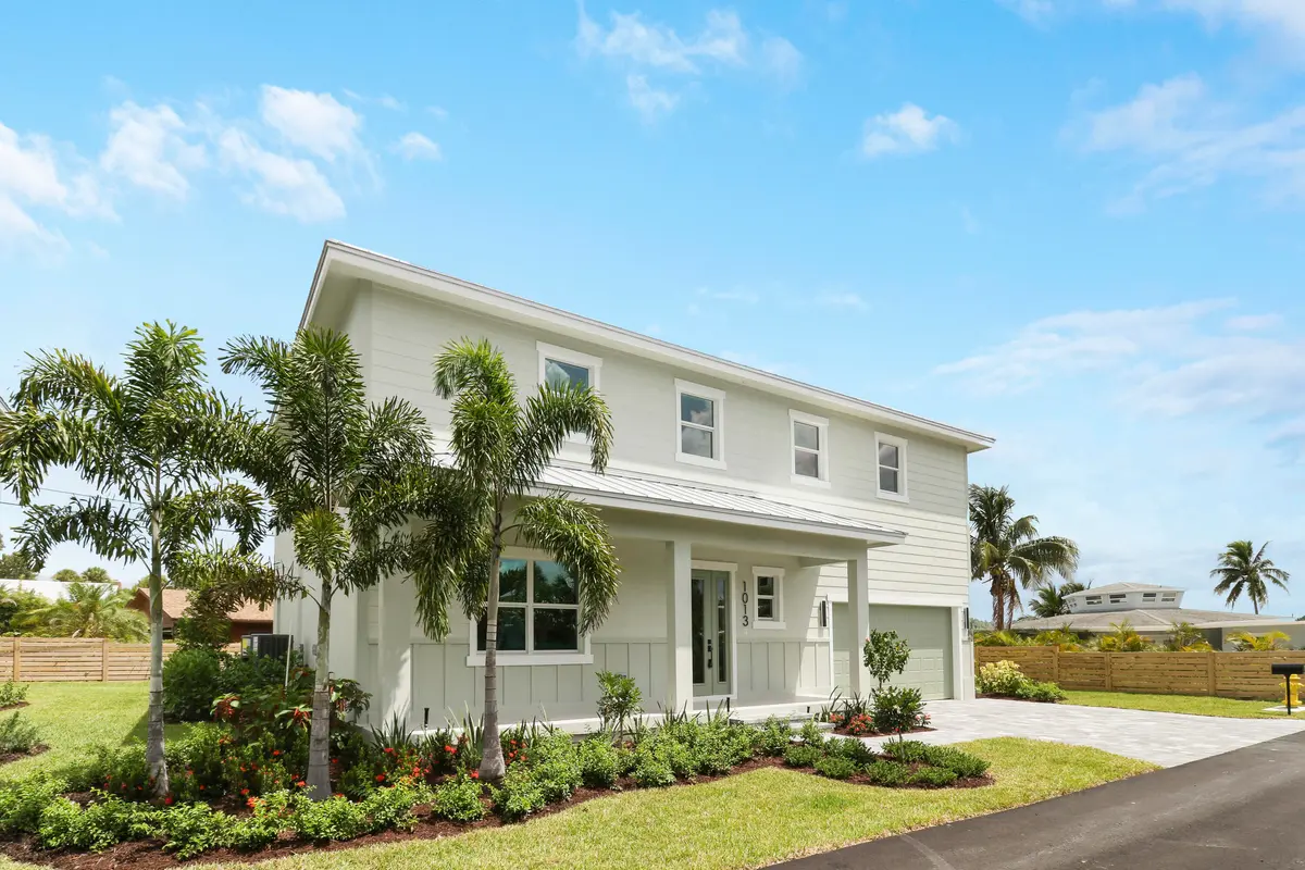 House2-64 at 1013 NE Orange Avenue, Jensen Beach