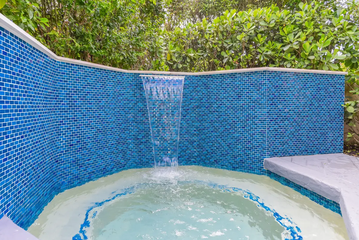 Spa at 7493 Campo Florido, Boca Raton