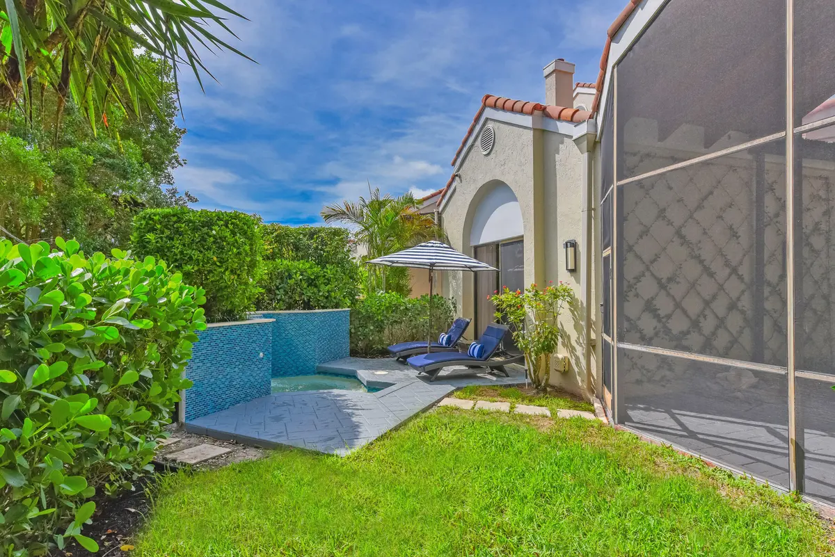Spa at 7493 Campo Florido, Boca Raton