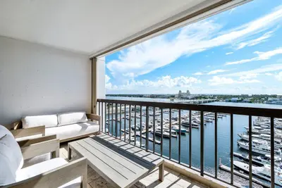 400 N Flagler Drive 1505, West Palm Beach – sold