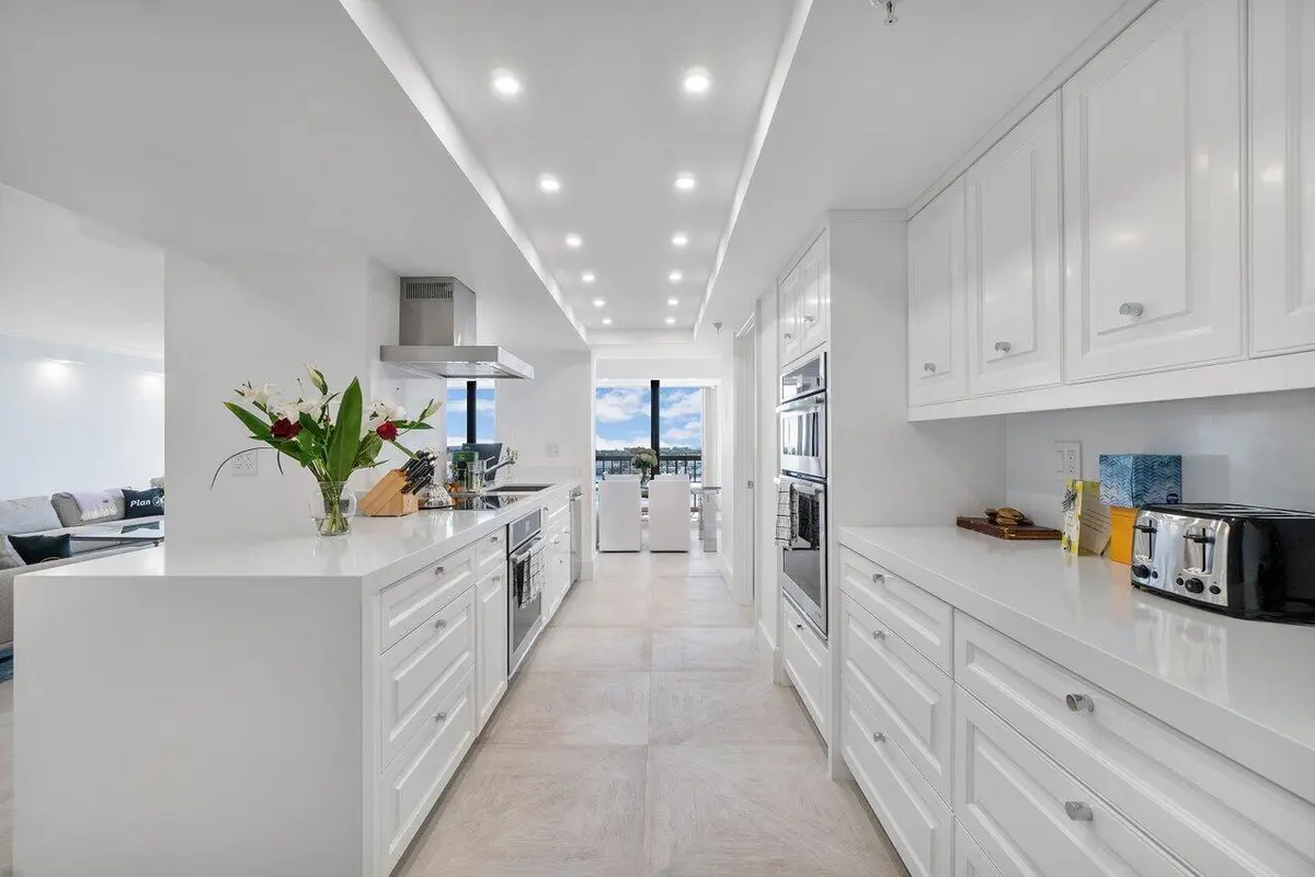 Kitchen at 400 N Flagler Drive 1505, West Palm Beach