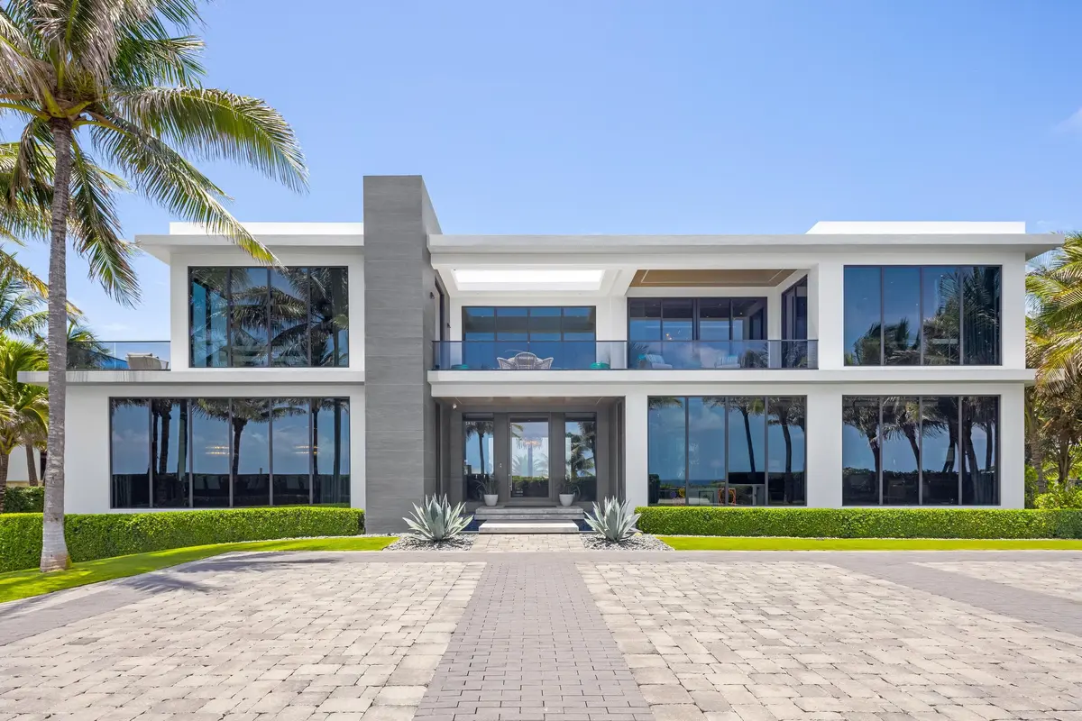 Front 3 at 1660 S Ocean Boulevard, Manalapan