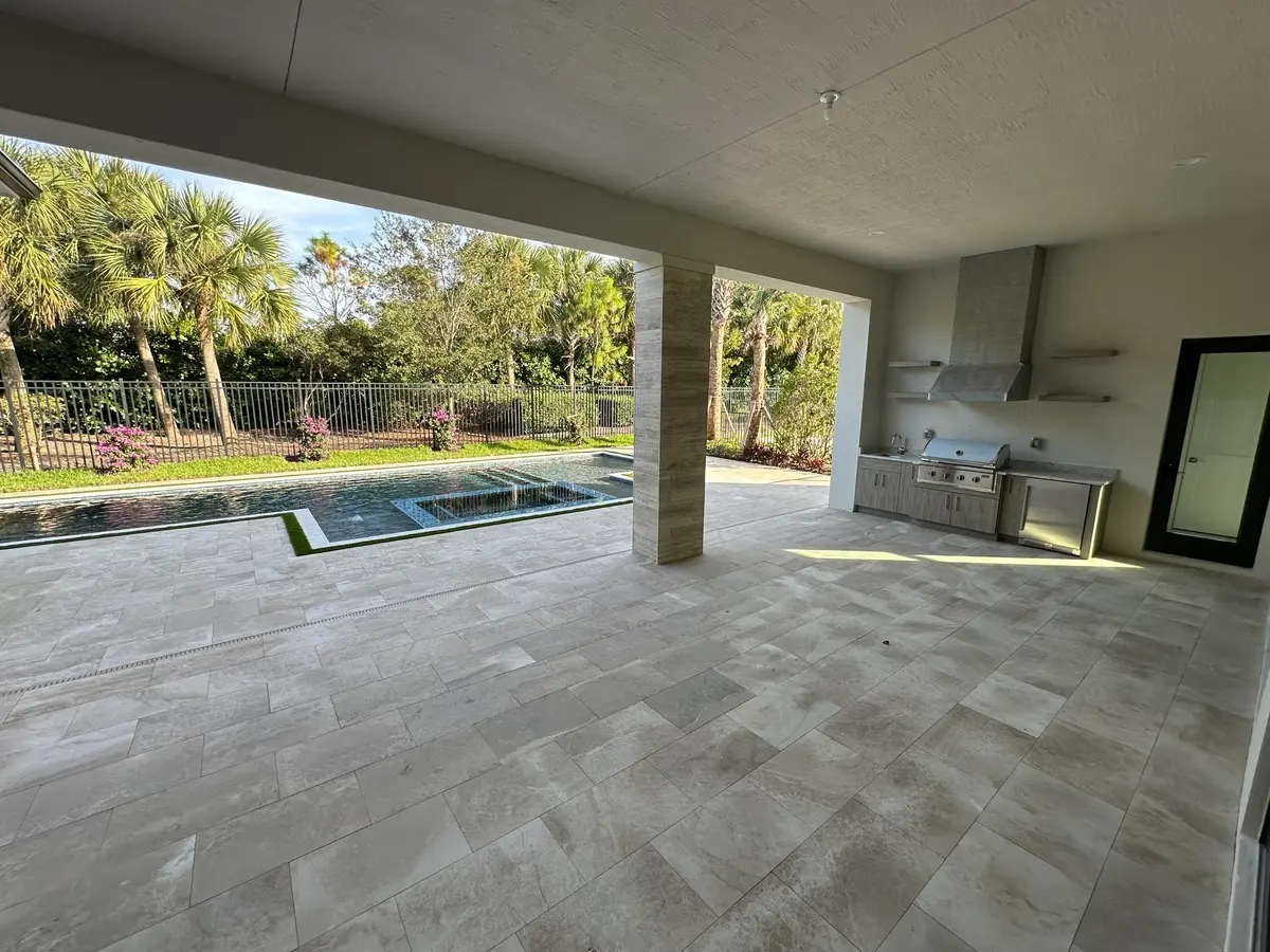 IMG_0331 at 9180 Coral Isles Circle Lot 21, Palm Beach Gardens