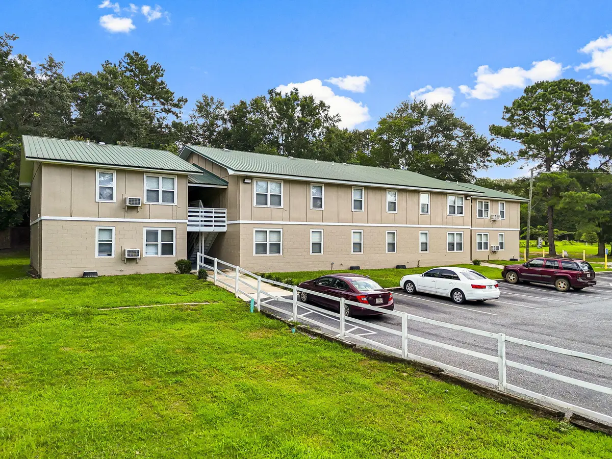 2-web-or-mls-872-deerwood-ln at 872 Deer Wood Lane, Chipley