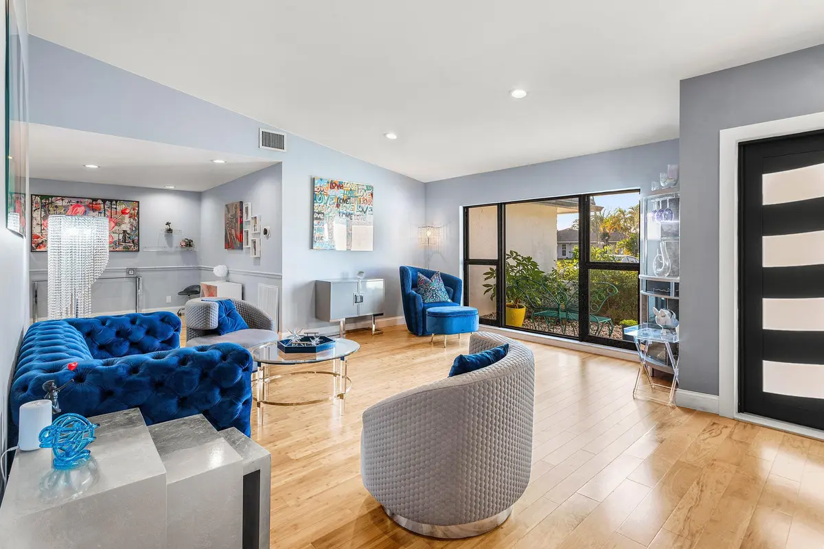 Living room at 10174 Crosswind Road, Boca Raton