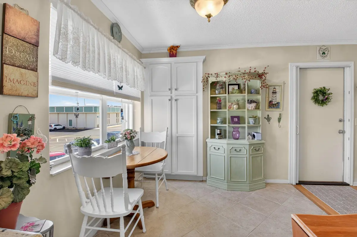 Eat In at 480 Horizons 212, Boynton Beach