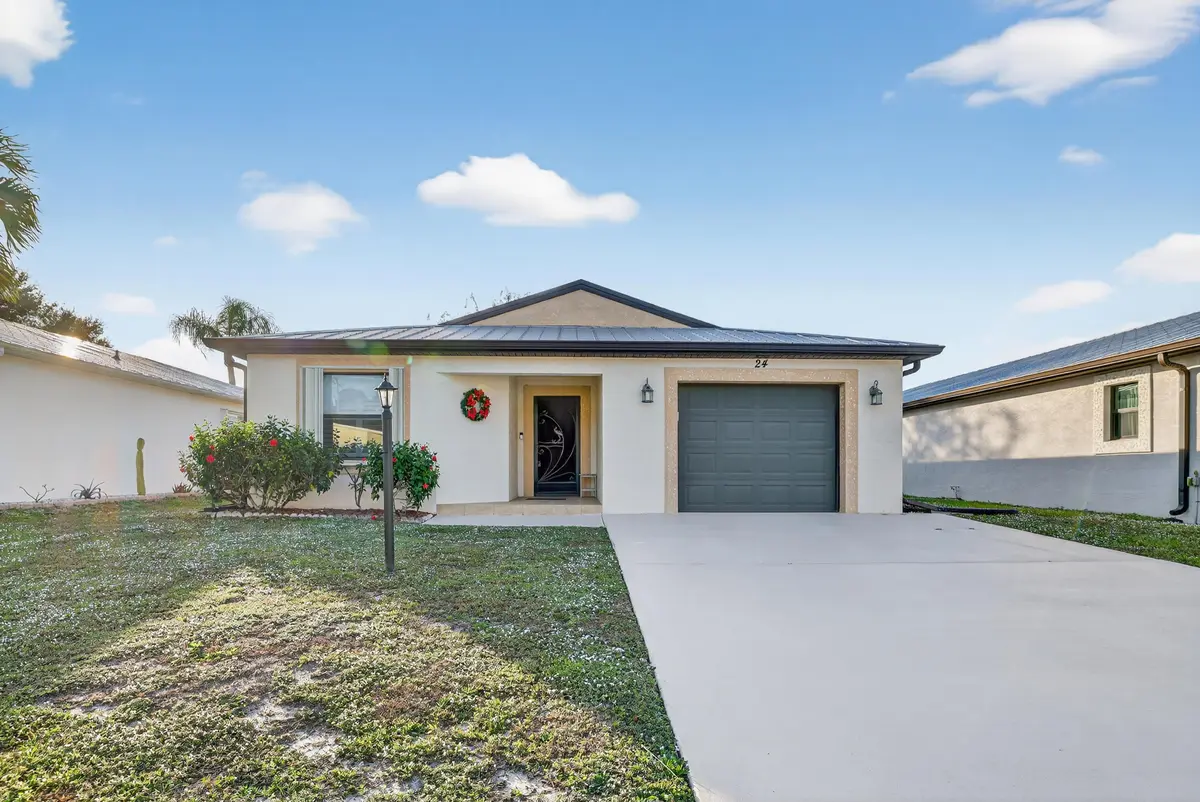 Exterior at 24 Azul, Fort Pierce
