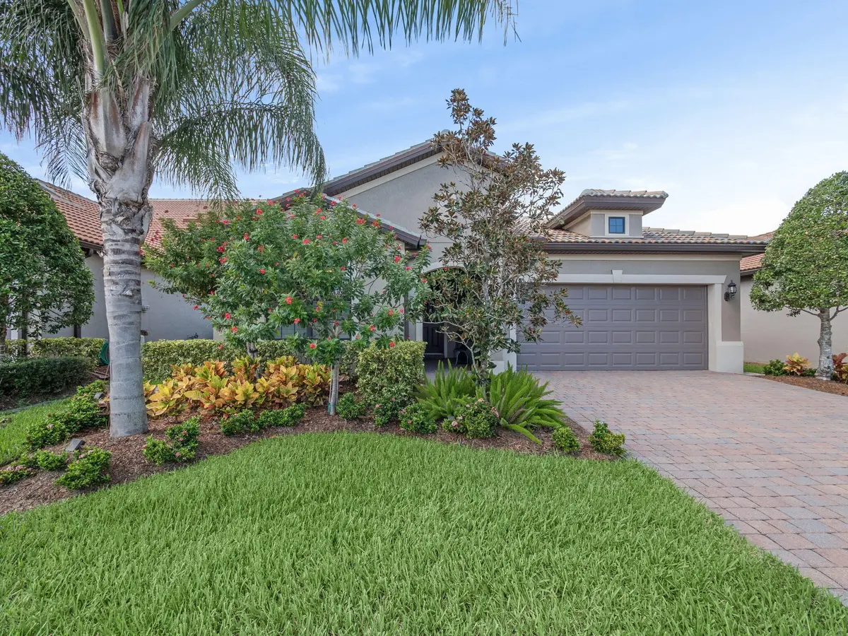 Front Exterior at 564 SE Monet Drive, Port St. Lucie