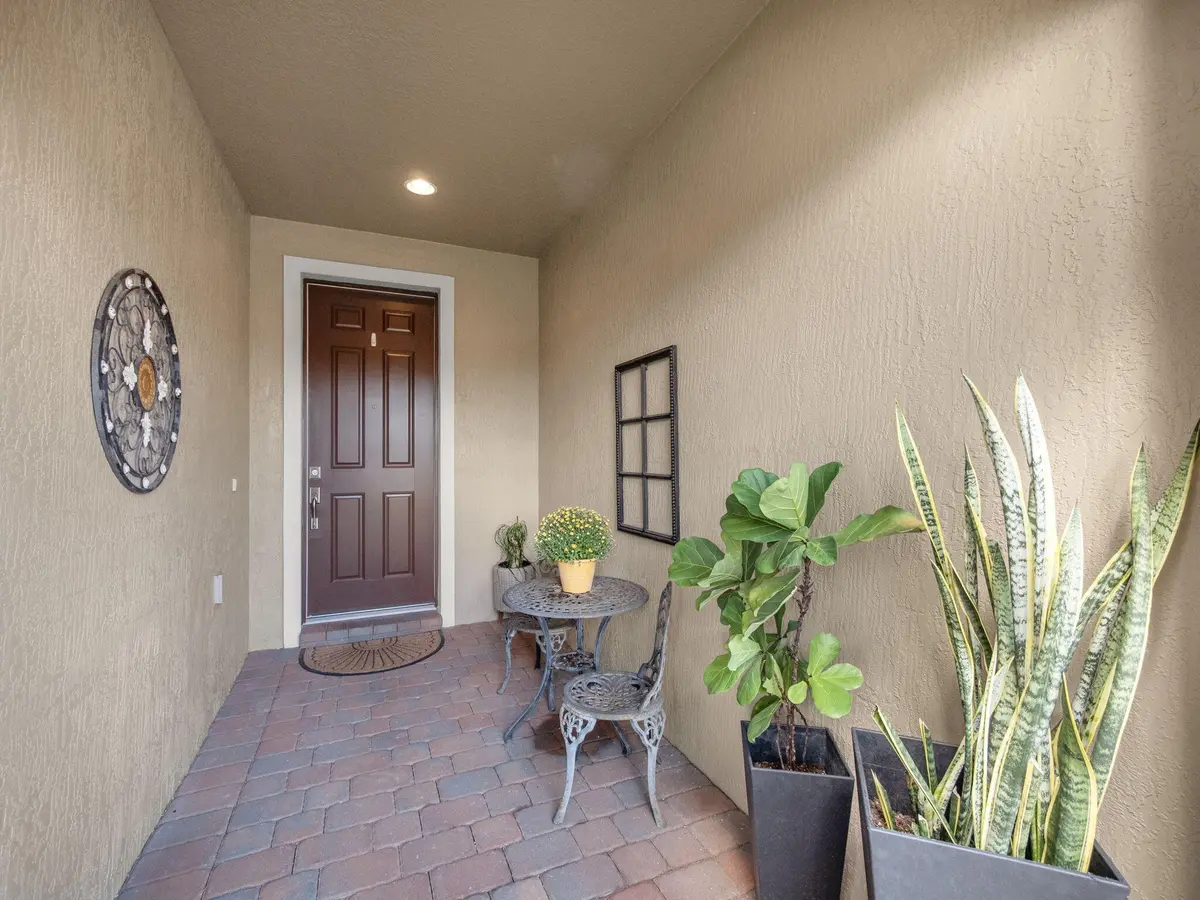 Entry at 564 SE Monet Drive, Port St. Lucie
