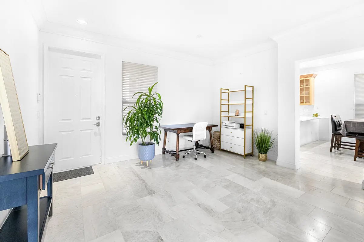 Foyer at 6575 Spring Meadow Drive, Greenacres