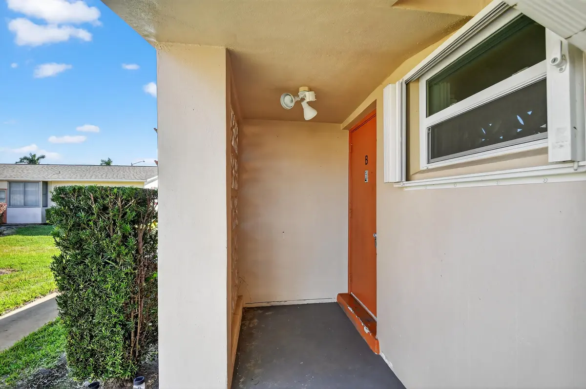 Entry at 2667 Dudley Drive B, West Palm Beach