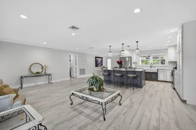 16490 Rustic Road, Wellington – sold