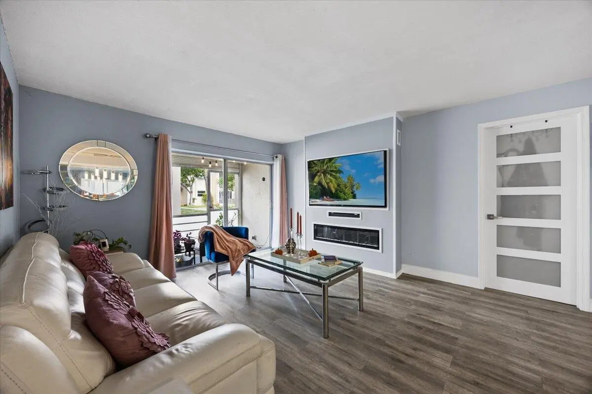 05-5_453a7600 at 1428 SE 4th Avenue 140, Deerfield Beach