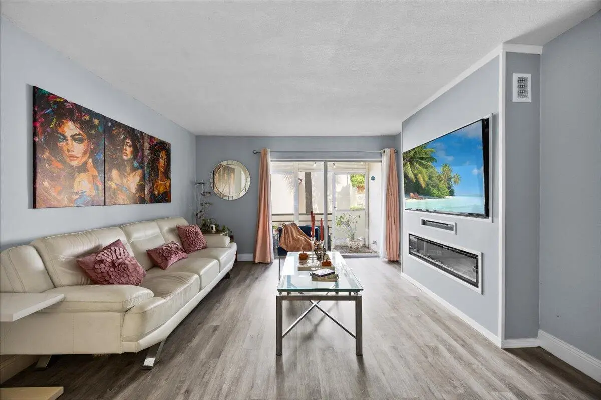 07-7_453a7610 at 1428 SE 4th Avenue 140, Deerfield Beach