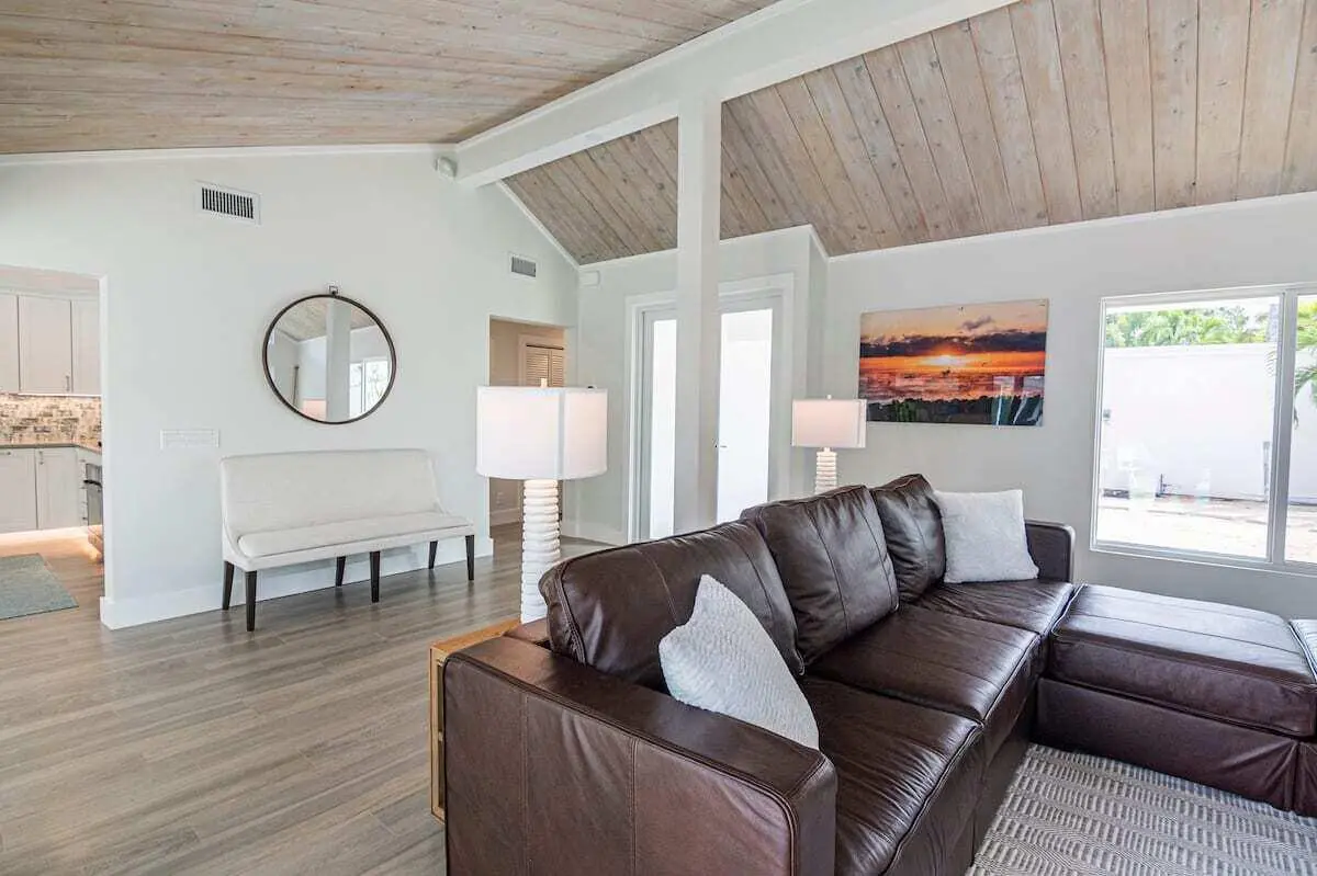 2e08d9cc-9052-48dc-90ad-0e56c10f7c49 at 103 W Sandpiper Circle, Jupiter