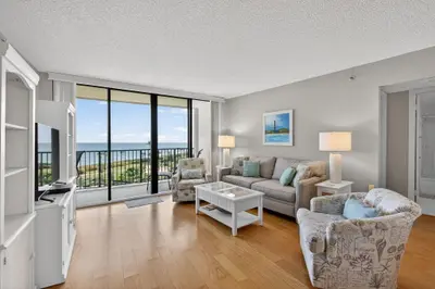 200 Ocean Trail Way 405, Jupiter – sold
