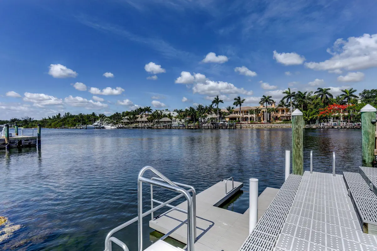 47-web-or-mls-IMG_1036 at 834 Bay Colony Drive, Juno Beach