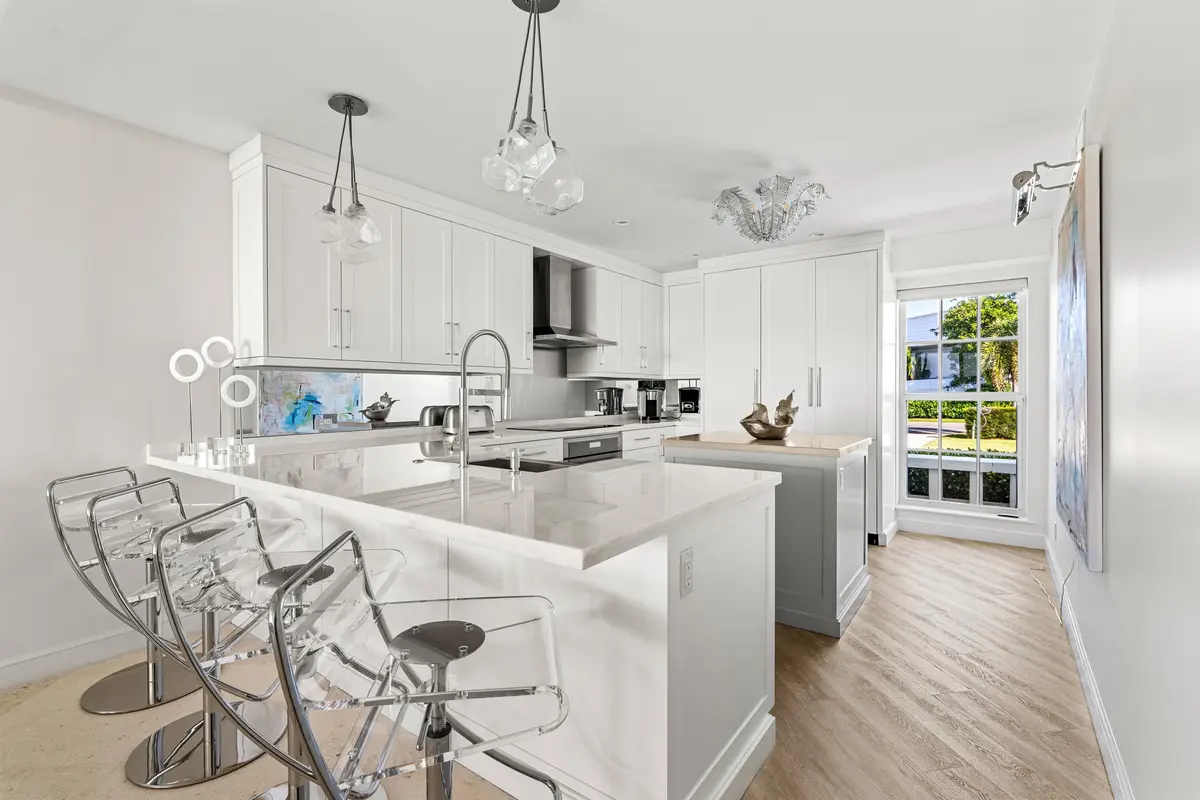 KITCHEN_LEFT_DT at 2170 Ibis Isle Road 1, Palm Beach