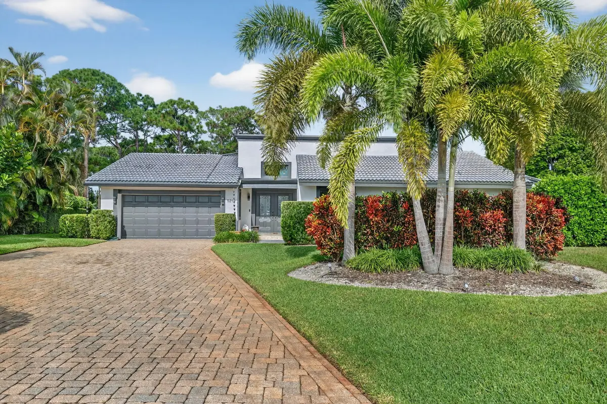 2-web-or-mls-8I8A9362 at 5212 Foxpointe Circle, Delray Beach
