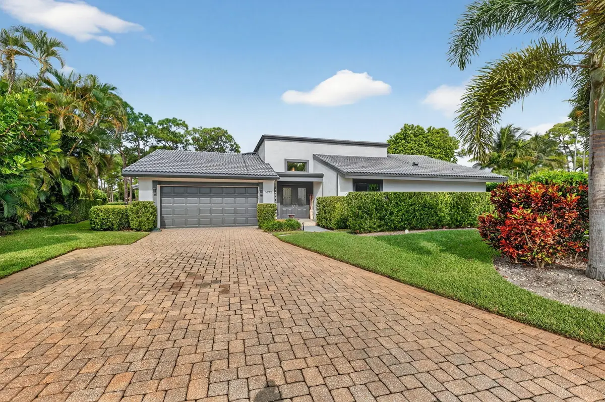 4-web-or-mls-8I8A9355 at 5212 Foxpointe Circle, Delray Beach